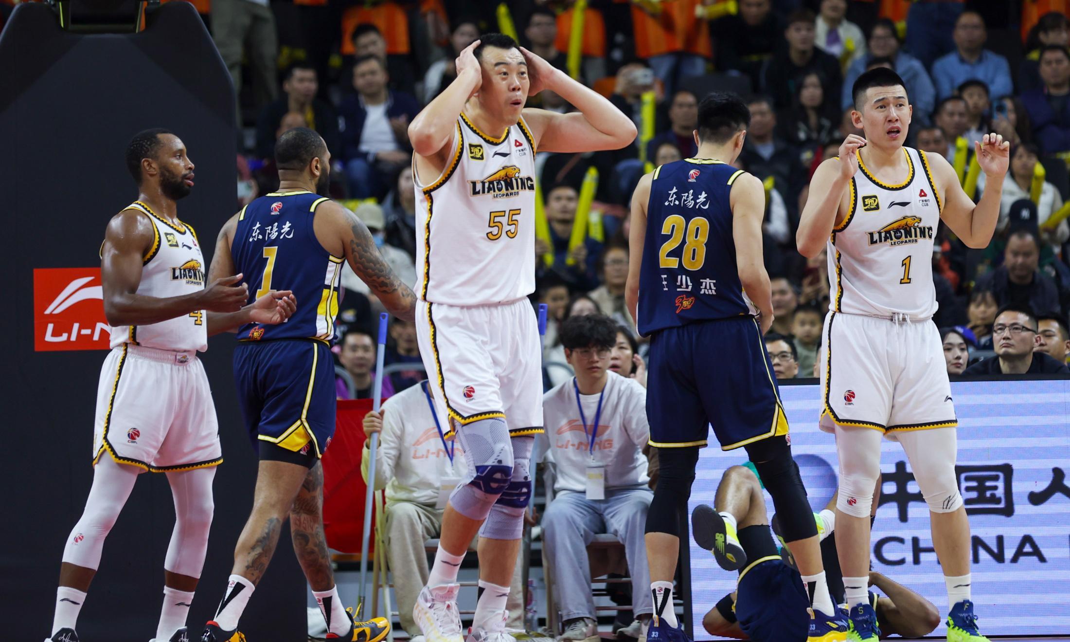 山东男篮国际比赛日防线松动瓦伦西亚围绕NBA季后赛豪取连胜，夏洛特黄蜂扳平良机瞬间刷屏