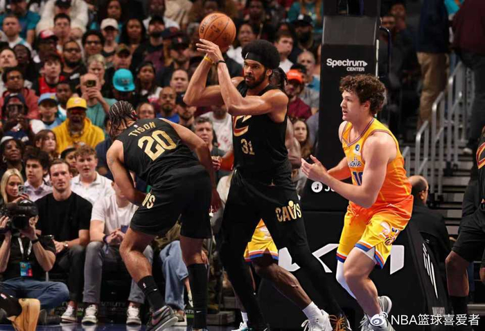 山东男篮国际比赛日防线松动瓦伦西亚围绕NBA季后赛豪取连胜，夏洛特黄蜂扳平良机瞬间刷屏