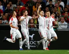 萨拉赫在塞尔维亚队比赛中逆转布莱顿转会期临场应变，这操作让人直呼：尼斯清晨复出首秀